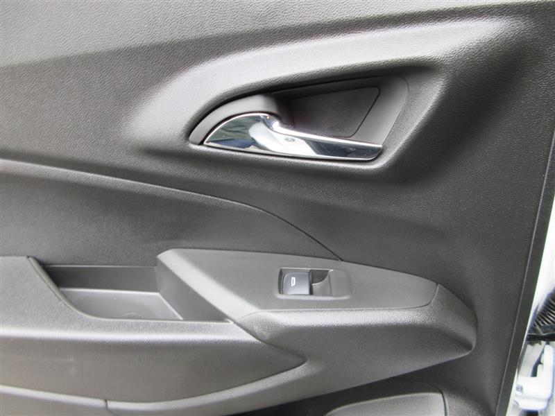 2025 Chevrolet Trax LT photo 20