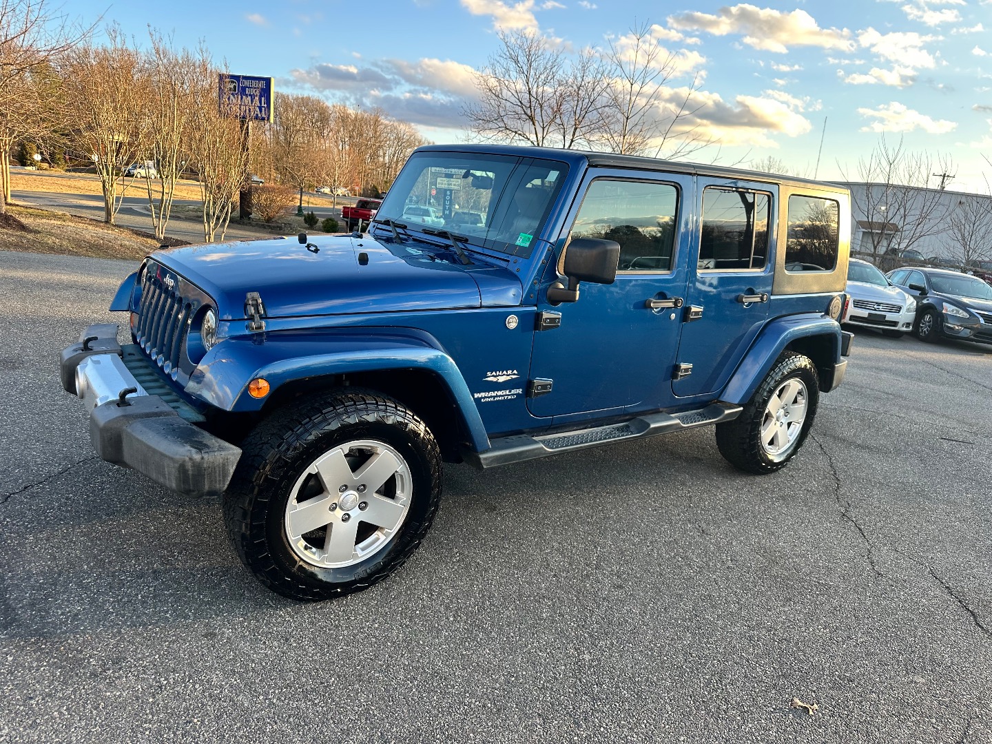 2010 Jeep Wrangler Unlimited Sahara's photo