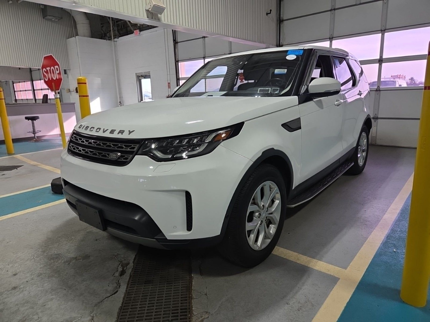 2019 Land Rover Discovery SE's photo