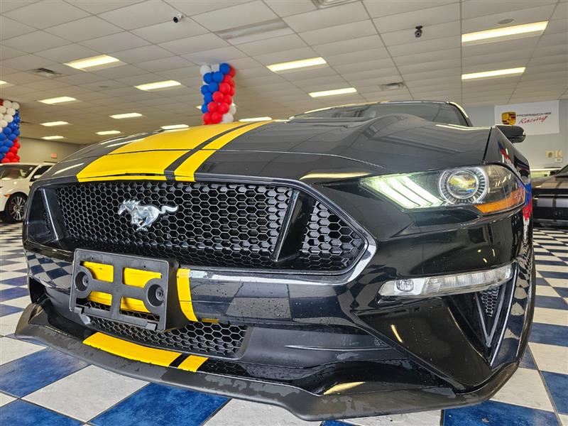 2021 FORD MUSTANG GT 5.0 LOW MILLAGE!!!!!!!!!!