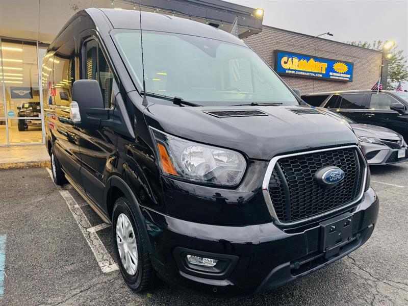2023 Ford Transit Passenger XLT photo 4