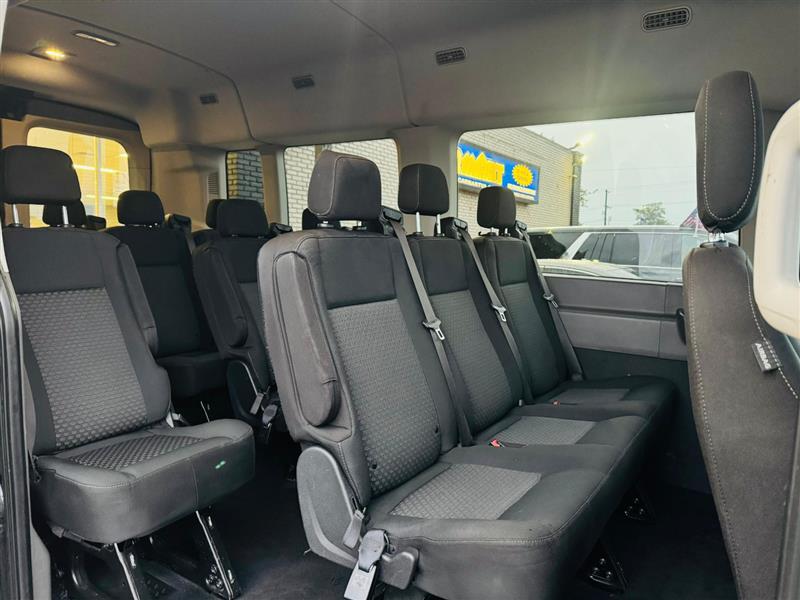 2023 Ford Transit Passenger XLT photo 8