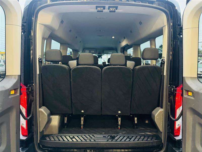 2023 Ford Transit Passenger XLT photo 10