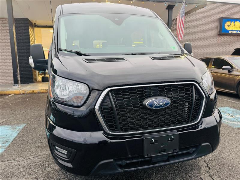 2023 Ford Transit Passenger XLT photo 16