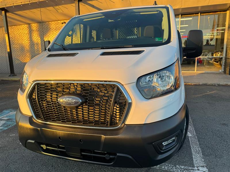 2024 Ford Transit Van Base's photo