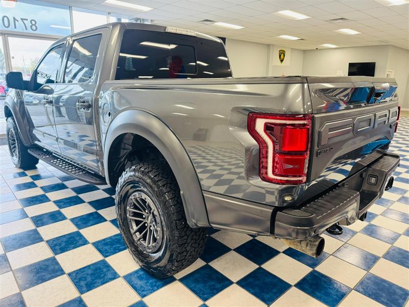 2020 Ford F-150 Raptor photo 3