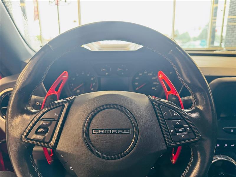 2017 Chevrolet Camaro 1LT photo 14