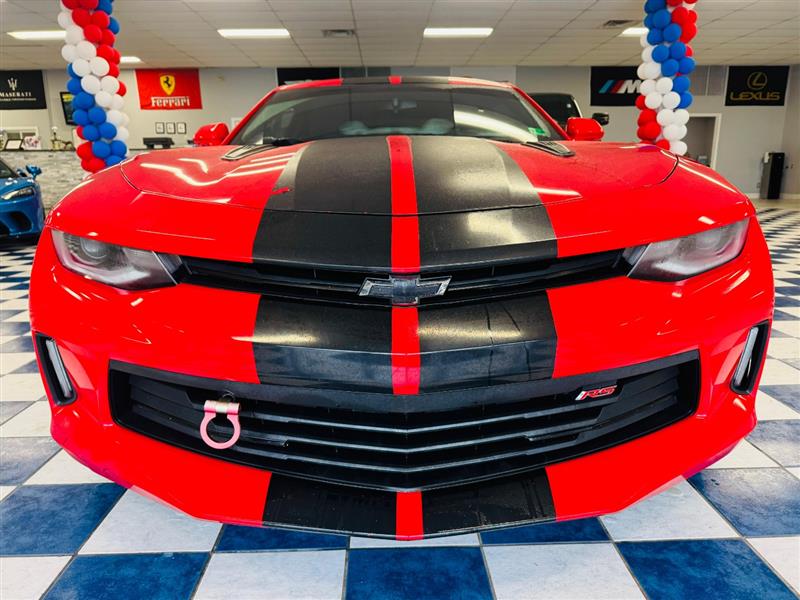 2017 Chevrolet Camaro 1LT photo 2