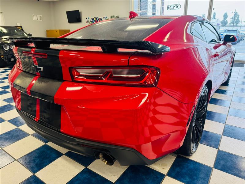 2017 Chevrolet Camaro 1LT photo 7