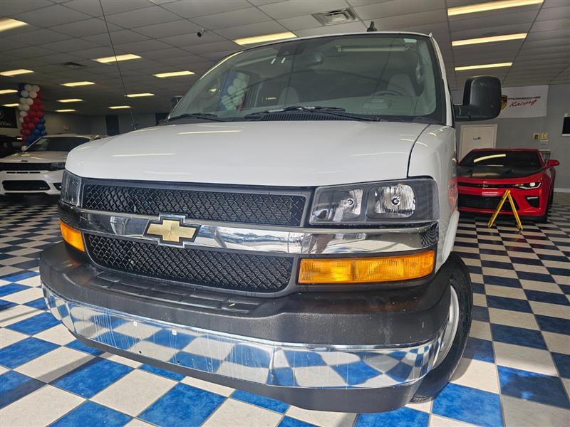 2023 CHEVROLET EXPRESS LT EXTENDED!!!!!!!!!! 12 PASSENGER !!!!!!!!!!!!!!!