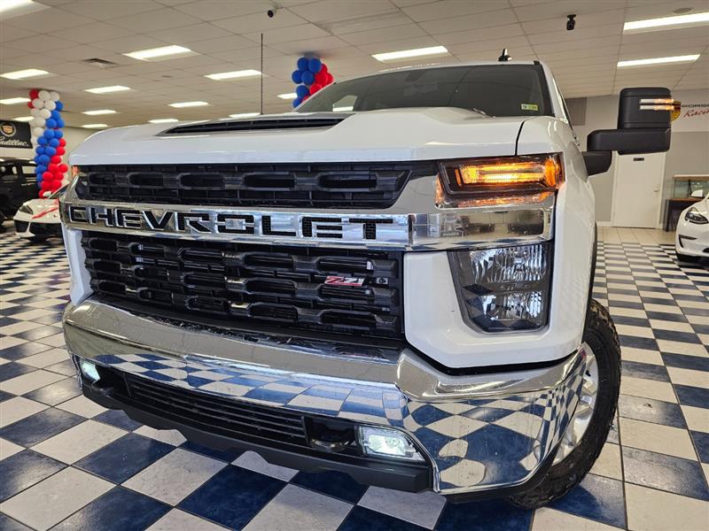 2023 CHEVROLET SILVERADO 2500HD 6.6 Turbo Diesel with Allison 10 speed automatic transmission 