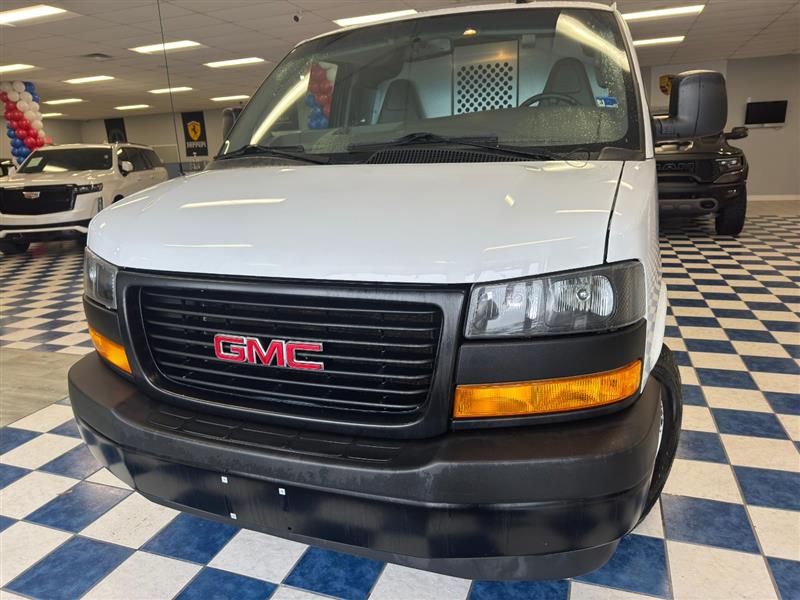 2022 GMC SAVANA CARGO VAN 2500!!!!!!!!!