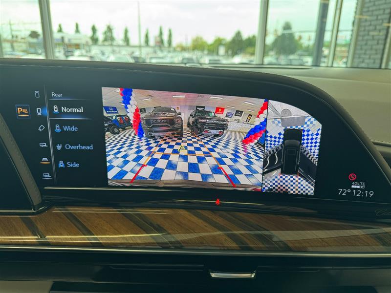 2022 Cadillac Escalade ESV Premium Luxury Platinum photo 14