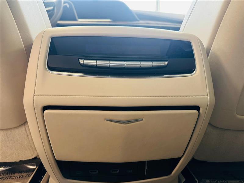 2022 Cadillac Escalade ESV Premium Luxury Platinum photo 19