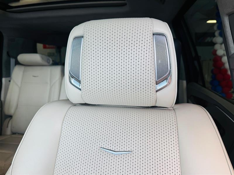 2022 Cadillac Escalade ESV Premium Luxury Platinum photo 23