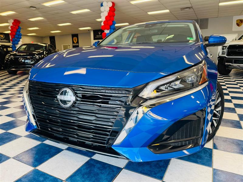 2025 NISSAN ALTIMA SV