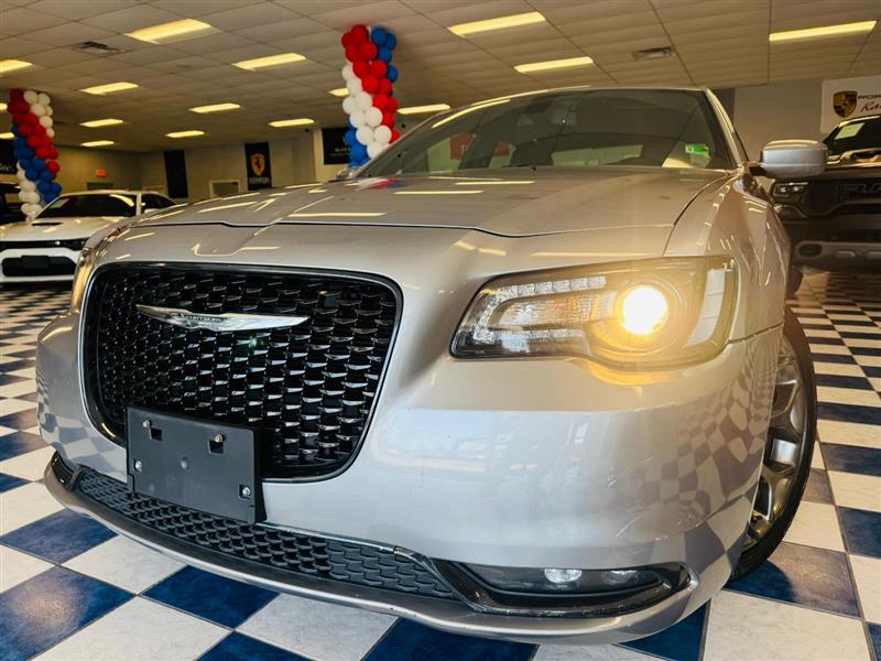 2018 CHRYSLER 300 300S