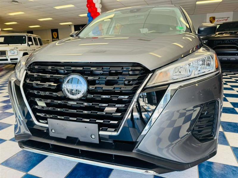 2024 NISSAN KICKS S