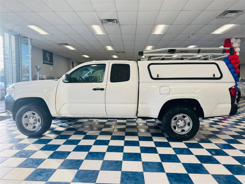 2022 Toyota Tacoma SR photo 2