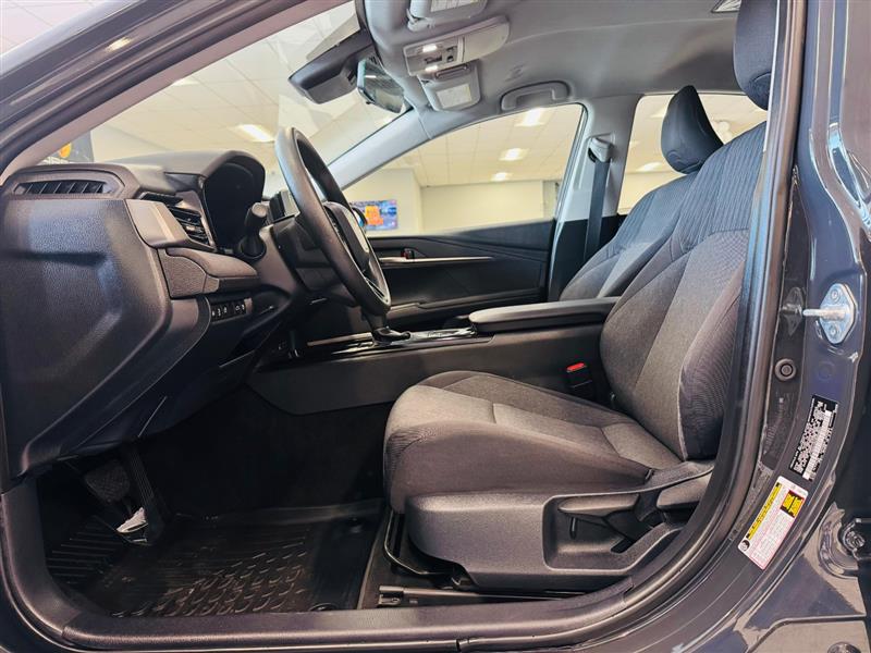 2025 Toyota Camry LE photo 11