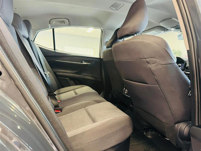 2025 Toyota Camry LE photo 13