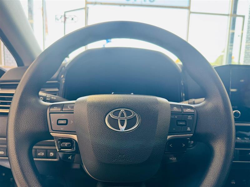 2025 Toyota Camry LE photo 19