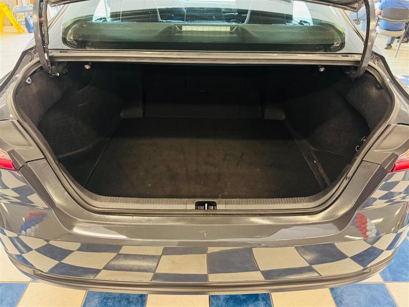 2025 Toyota Camry LE photo 24