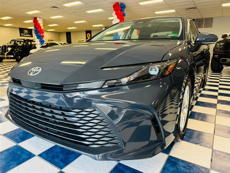 2025 Toyota Camry LE photo 3