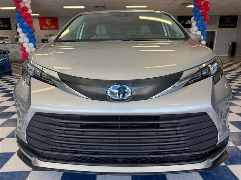 2024 Honda Odyssey EX-L photo 2