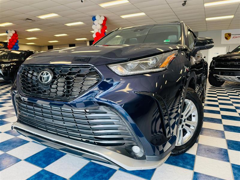 2022 TOYOTA HIGHLANDER XSE