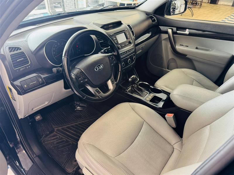 2015 Kia Sorento LX photo 7