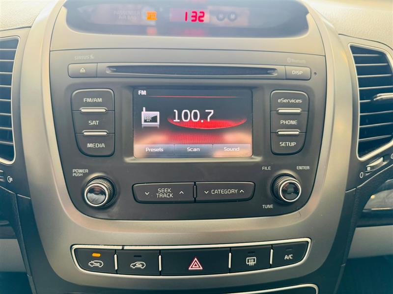 2015 Kia Sorento LX photo 18