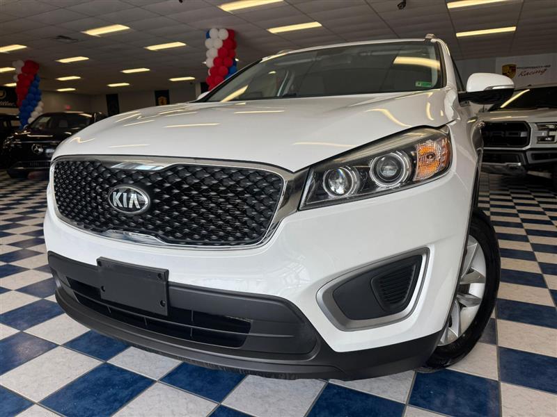 2017 KIA SORENTO LX V6
