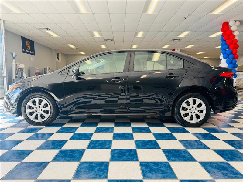 2024 Toyota Corolla LE photo 2