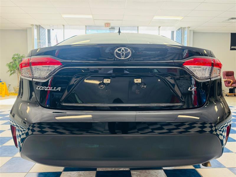 2024 Toyota Corolla LE photo 4