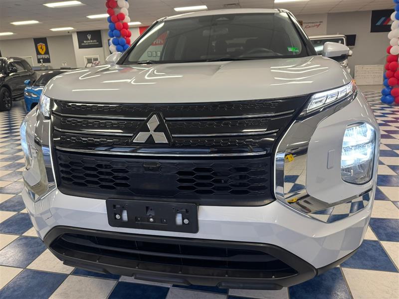 2022 MITSUBISHI OUTLANDER ES