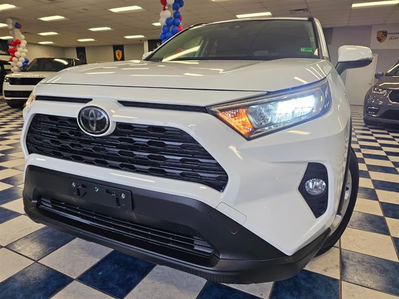 2019 TOYOTA RAV4 XLE