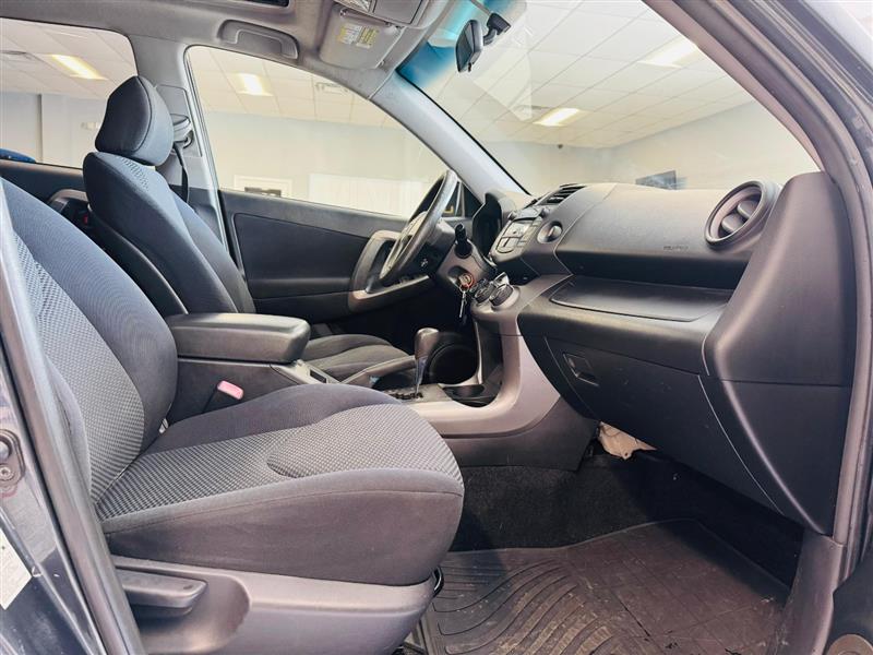 2007 Toyota RAV4 Sport photo 12