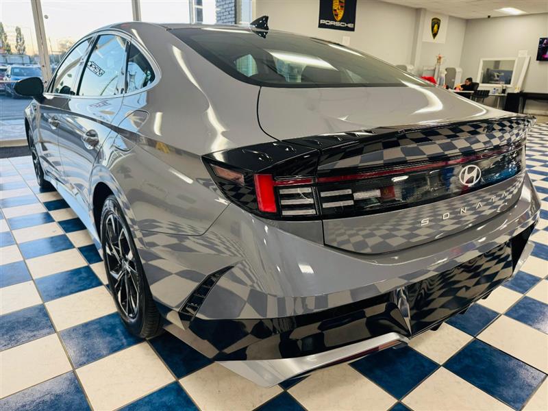 2025 Hyundai Sonata SEL photo 4