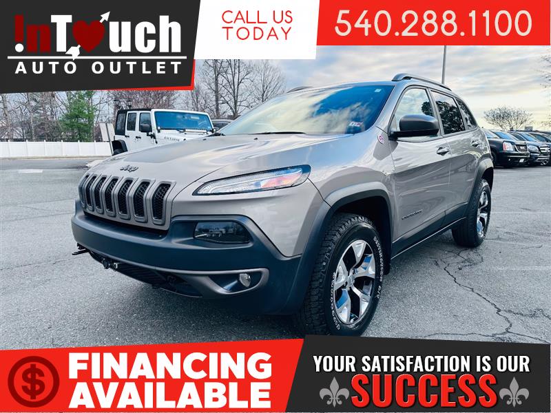 2017 JEEP CHEROKEE TRAILHAWK 4WD w/PANORAMIC MOONROOF & NAVIGATION