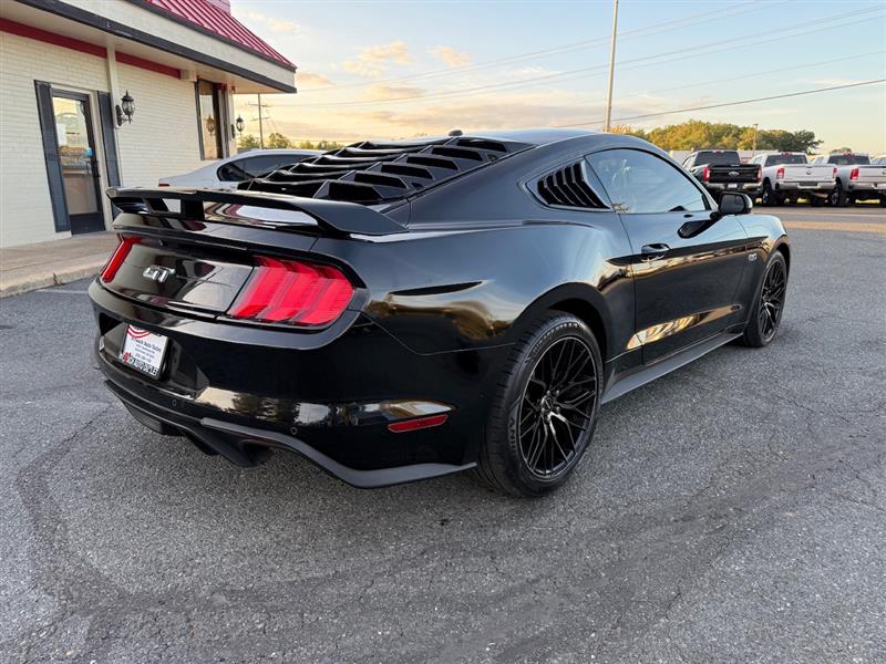2019 Ford Mustang GT photo 4