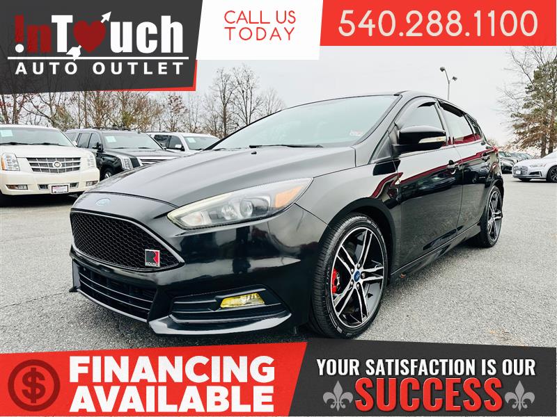 2015 FORD FOCUS ST w/NAVIGATION SYSTEM & SUNROOF