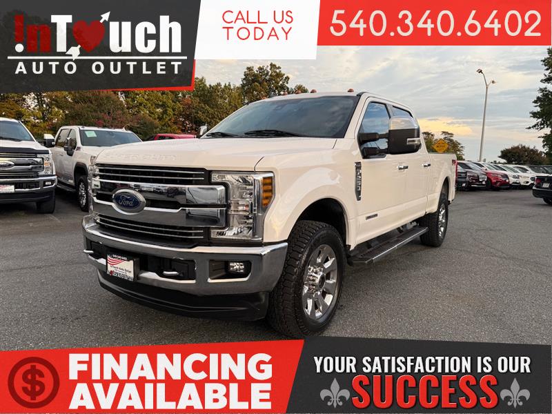 2019 FORD SUPER DUTY F-250 SRW LARIAT CREW CAB 4WD w/NAVIGATION SYSTEM & MOONROOF