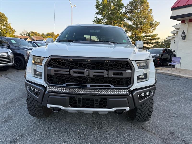 2017 Ford F-150 Raptor photo 2