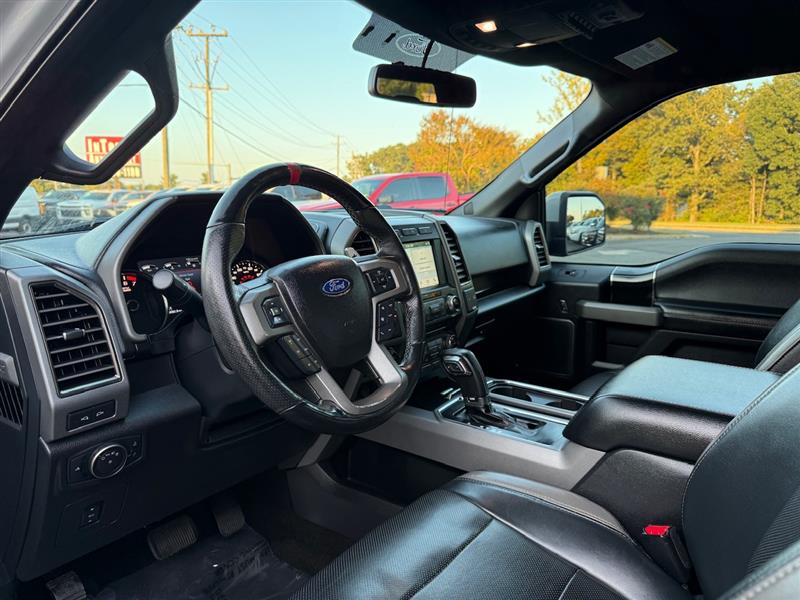 2017 Ford F-150 Raptor photo 29