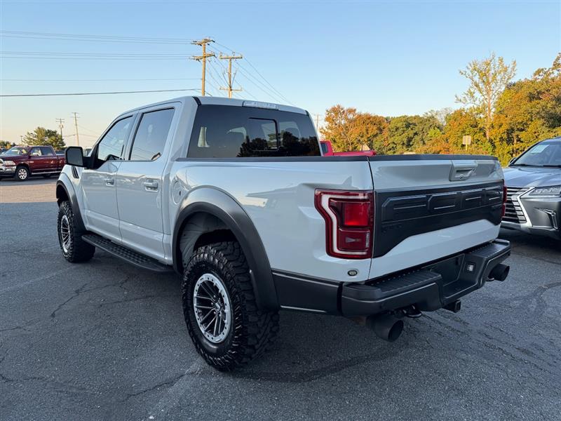 2017 Ford F-150 Raptor photo 7