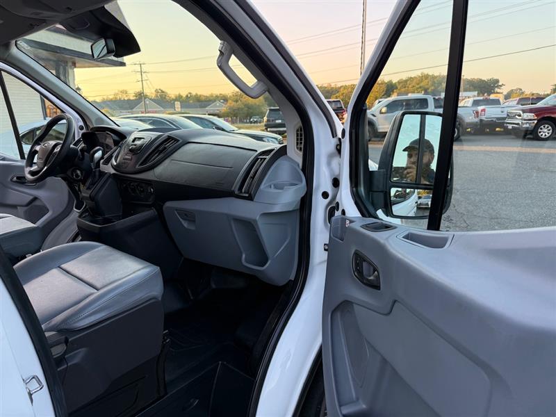 2019 Ford Transit Cargo Van photo 8
