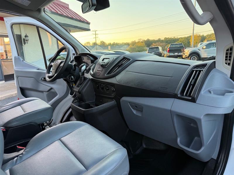 2019 Ford Transit Cargo Van photo 11