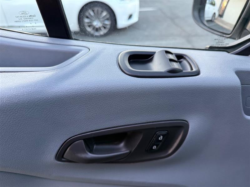 2019 Ford Transit Cargo Van photo 15