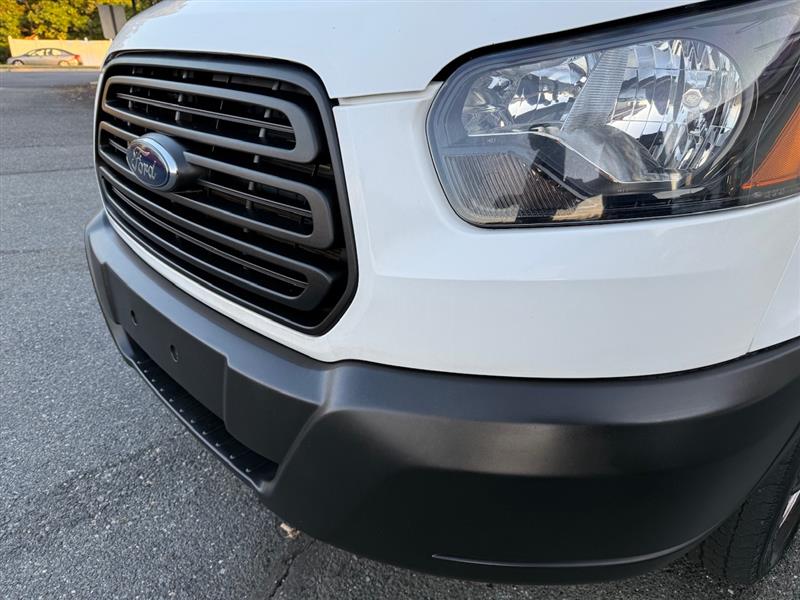 2019 Ford Transit Cargo Van photo 5